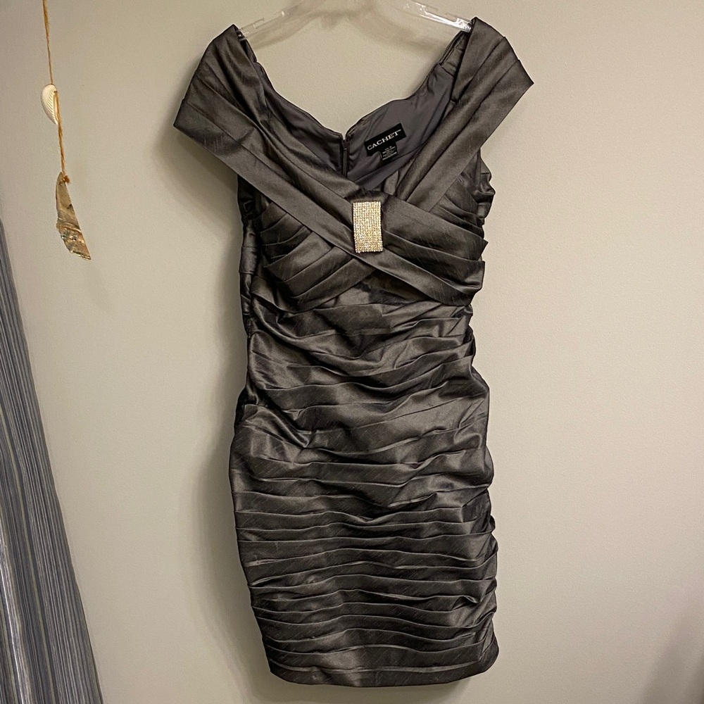 Cachet Elegant Black Mini Dress